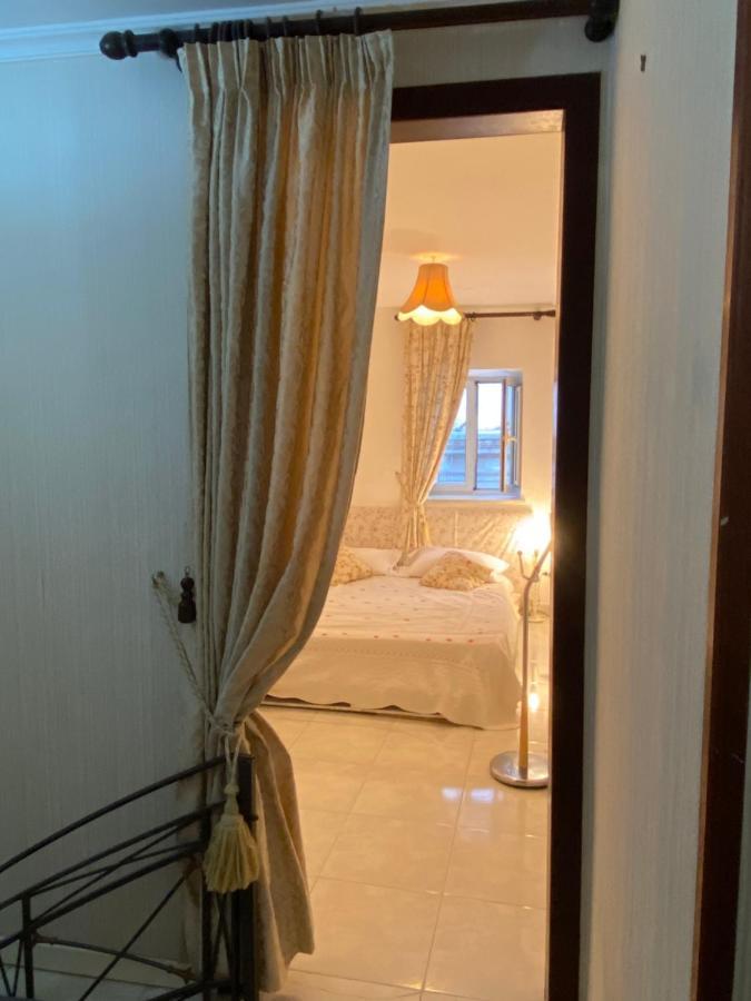 Апартаменти Casa Kamalei, Tra Plebiscito E Lungomare Неаполь Екстер'єр фото